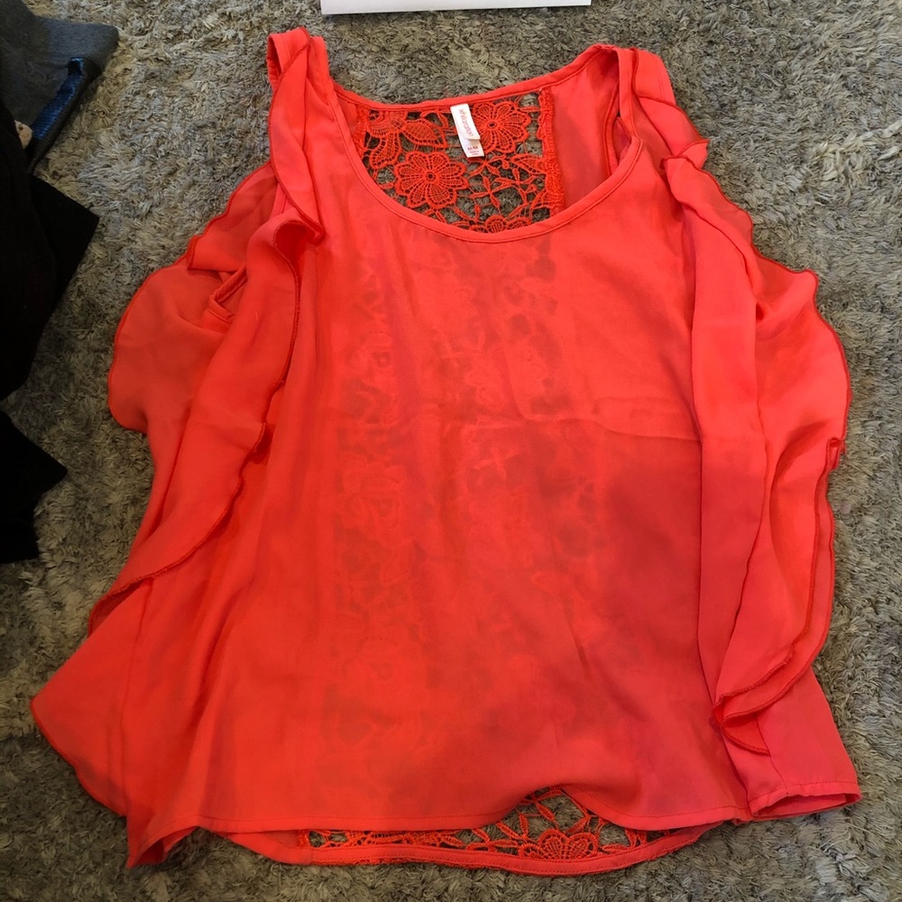 Ruffle & lace tank top